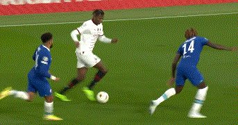 1665002325316047889.gif 动画 (4102).gif