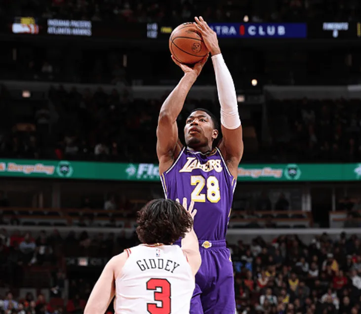 NBA在线免费体育直播-湖人上一场结束独行侠4连胜,今日又客场终结公牛4连胜